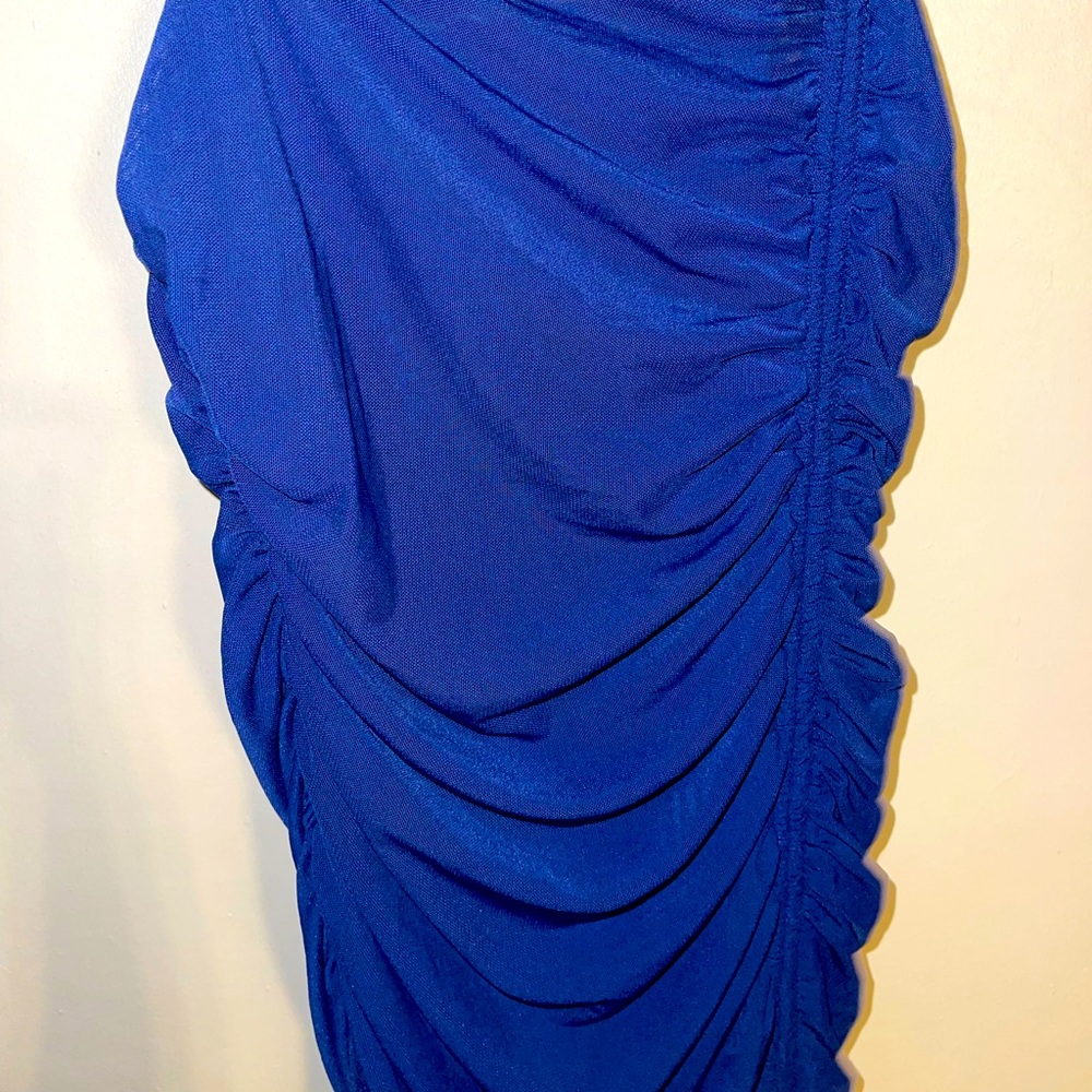 Fashion nova dress. size medium, never worn still has tags